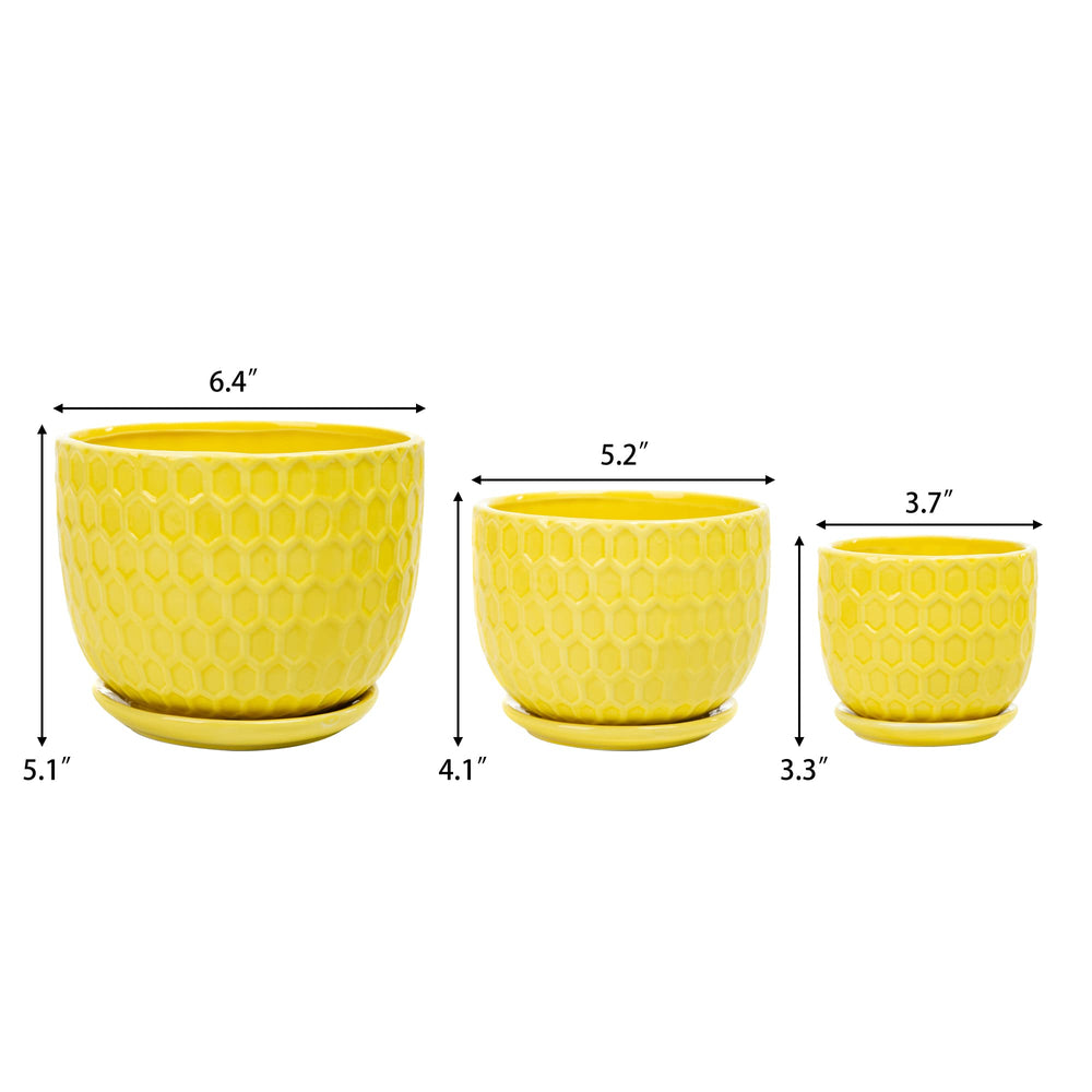 Nattol pots next to ruler scale comparison showing exact dimensions for placement