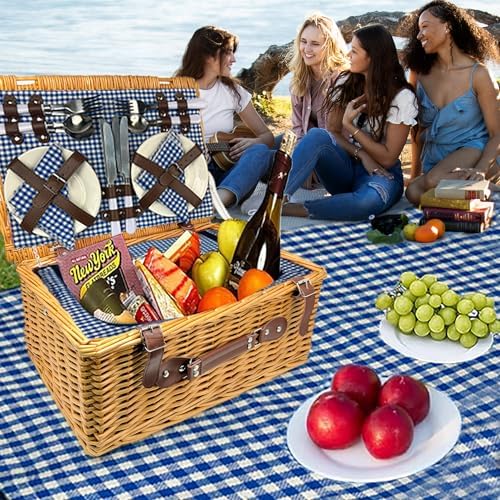 Nature Gear insulated compartment open revealing lining and space to keep food temperature controlled