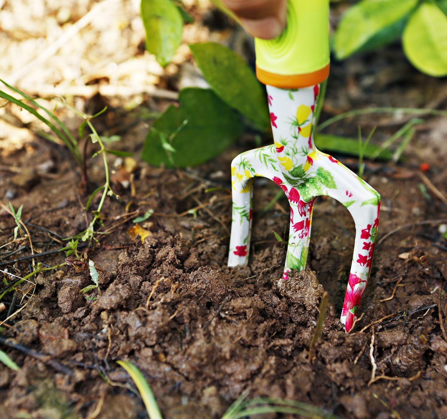 NAYE tools in a garden setting showing portability and everyday practicality