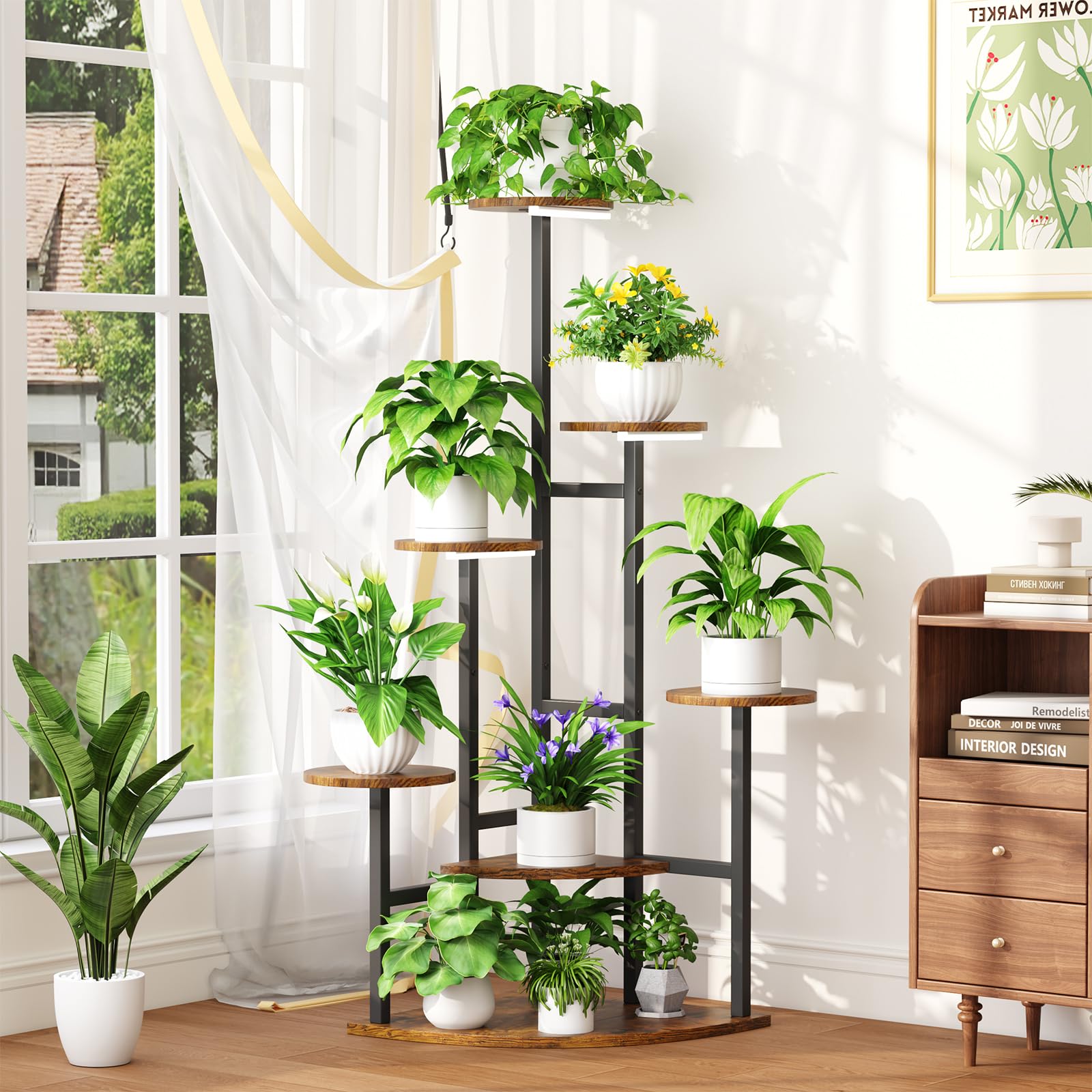 Nedechom single tier in use with plants demonstrating even light coverage