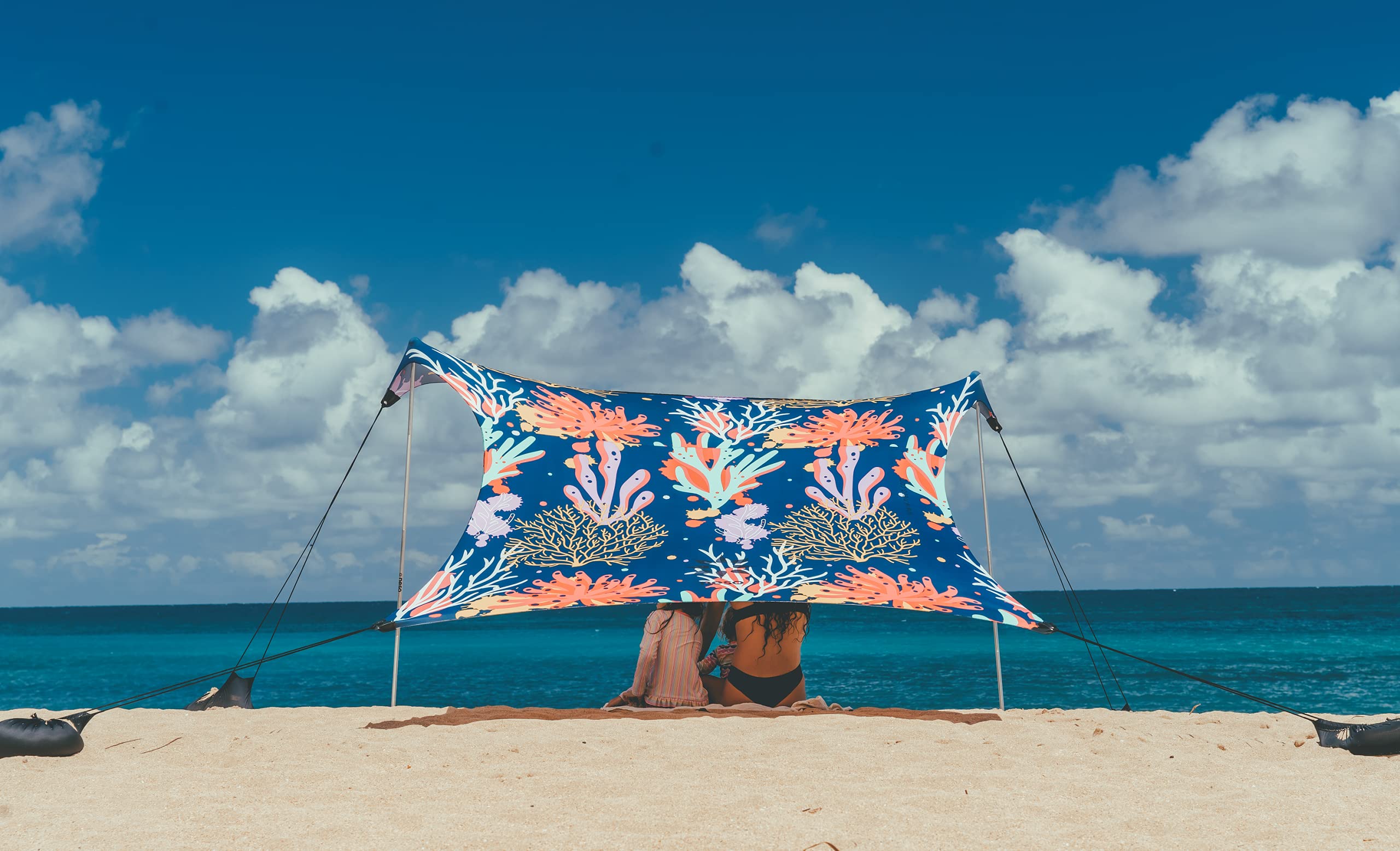 Neso front view canopy showing full shade coverage and easy portability