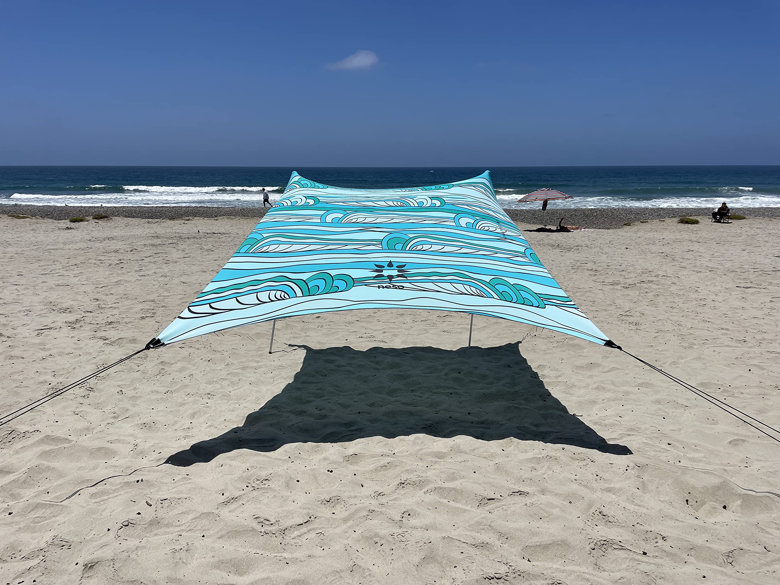 Neso front view full canopy showing shade coverage and quick setup benefit