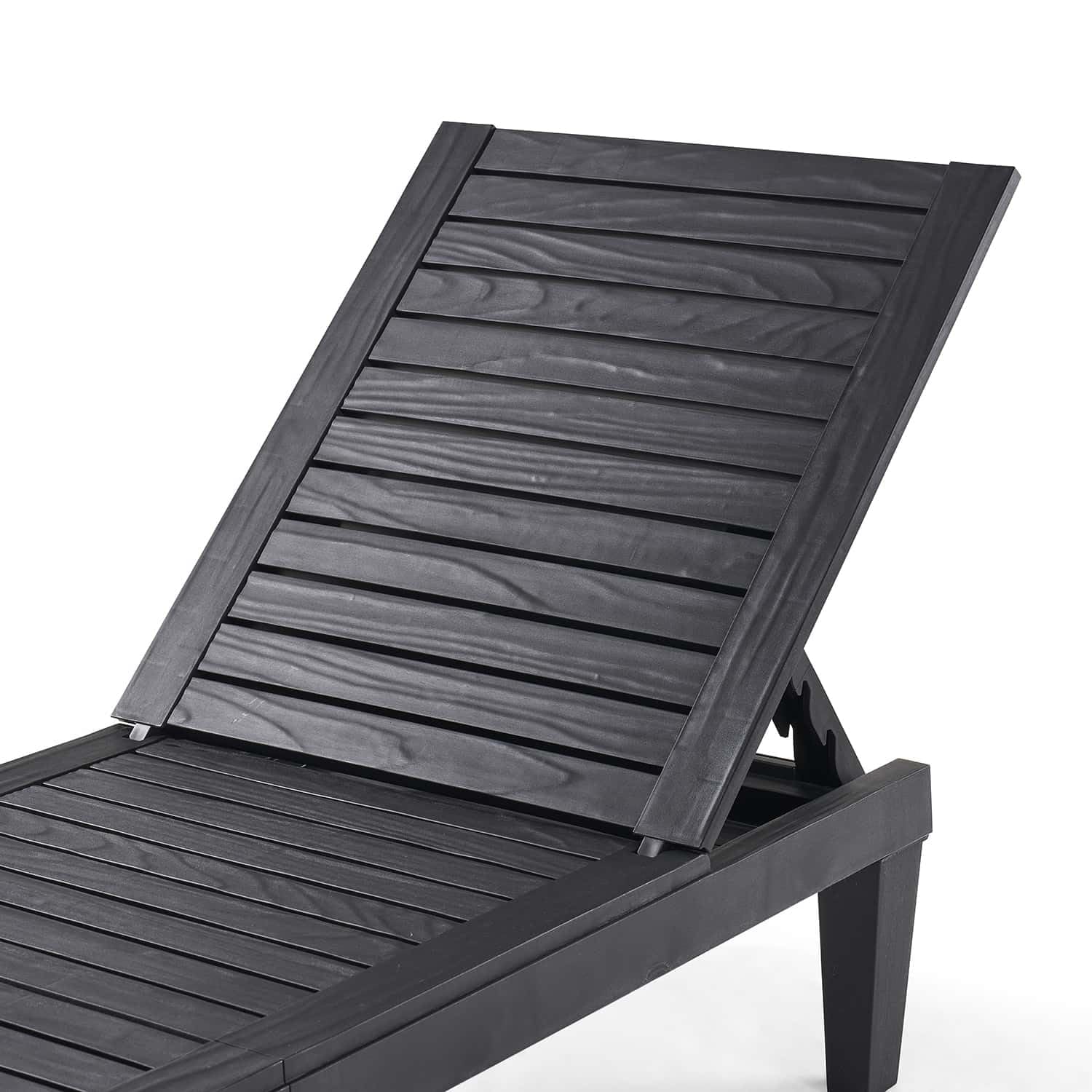 Nestl water splashing on chair demonstrating weather-resistant finish