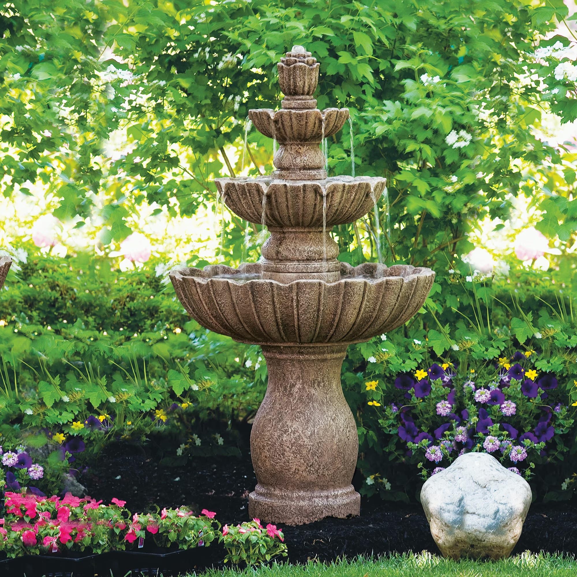 NFESOLAR operating in a fountain producing steady stream showing reliable flow benefit