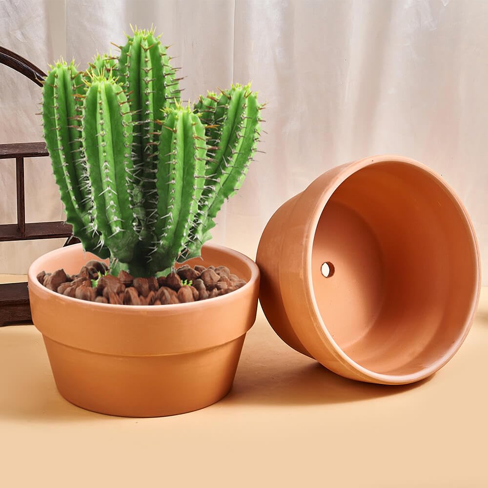 NiSevenLiving pot styled on outdoor patio demonstrating durable weather-ready benefit