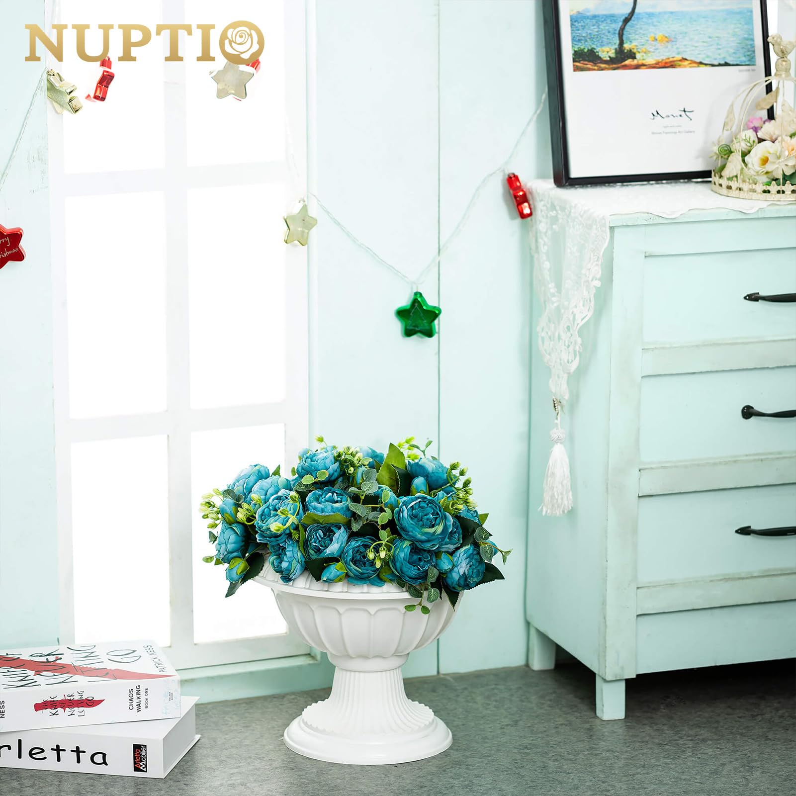 NUPTIO urn planter styled at an event with florals for elegant staging