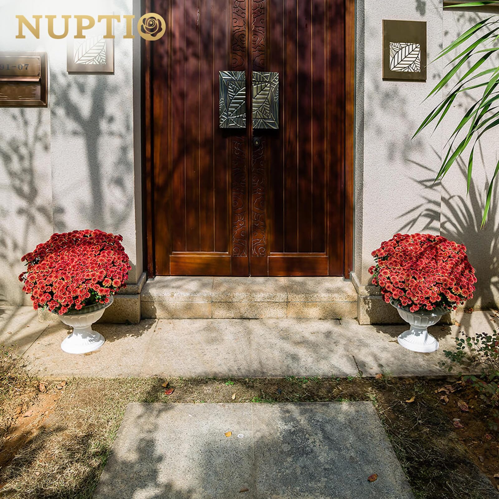 NUPTIO planter shown with hands to demonstrate light weight and size