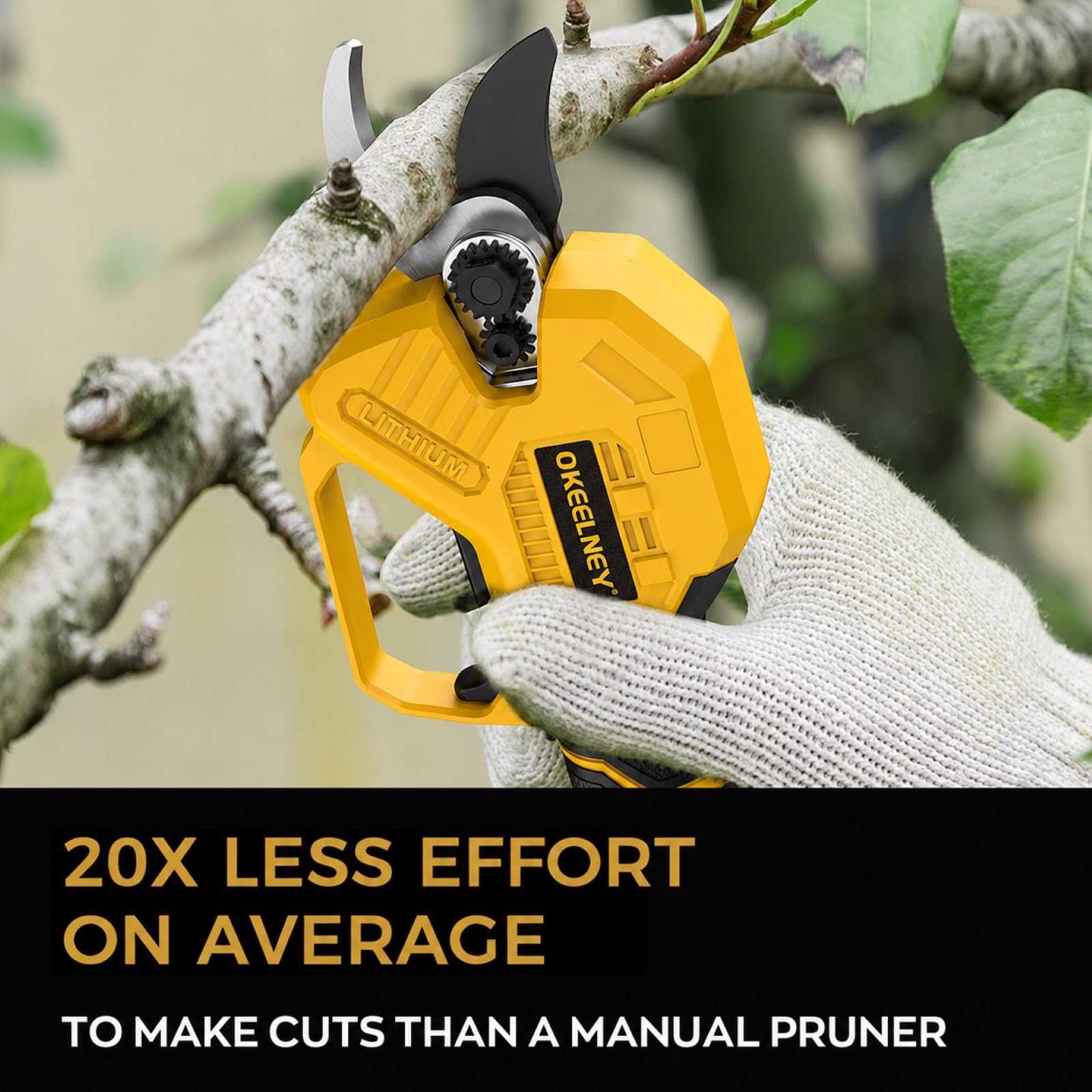 Okeelney cutting a branch in use to show efficient, jam-free pruning performance