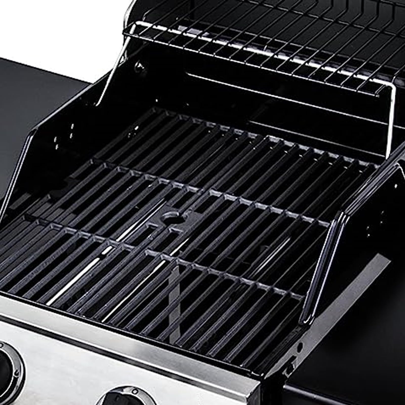 Oklagarden grates installed in Char-Broil grill showing even heat coverage