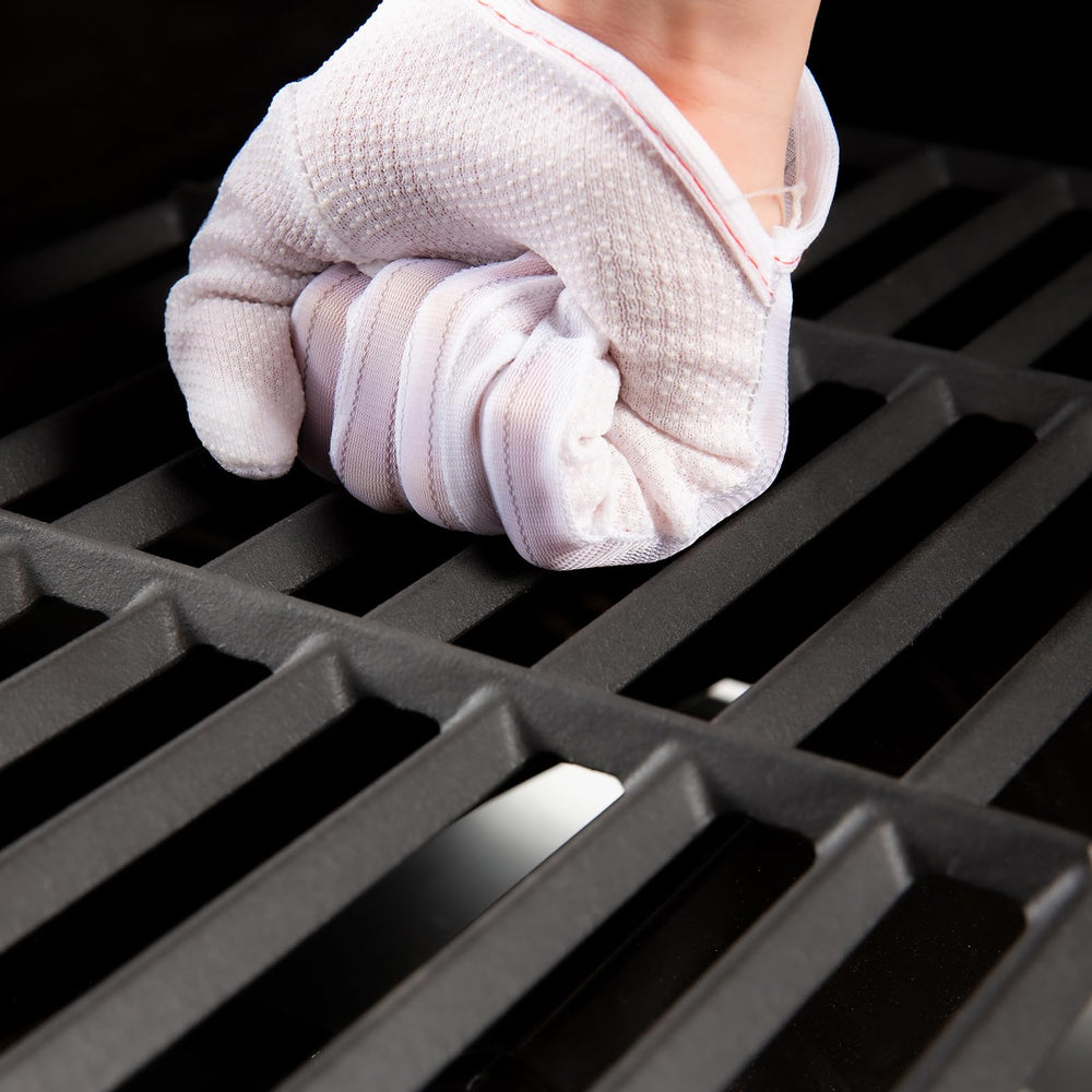 Oklagarden seasoned cast-iron grate with oil coating ready for storage and rust protection