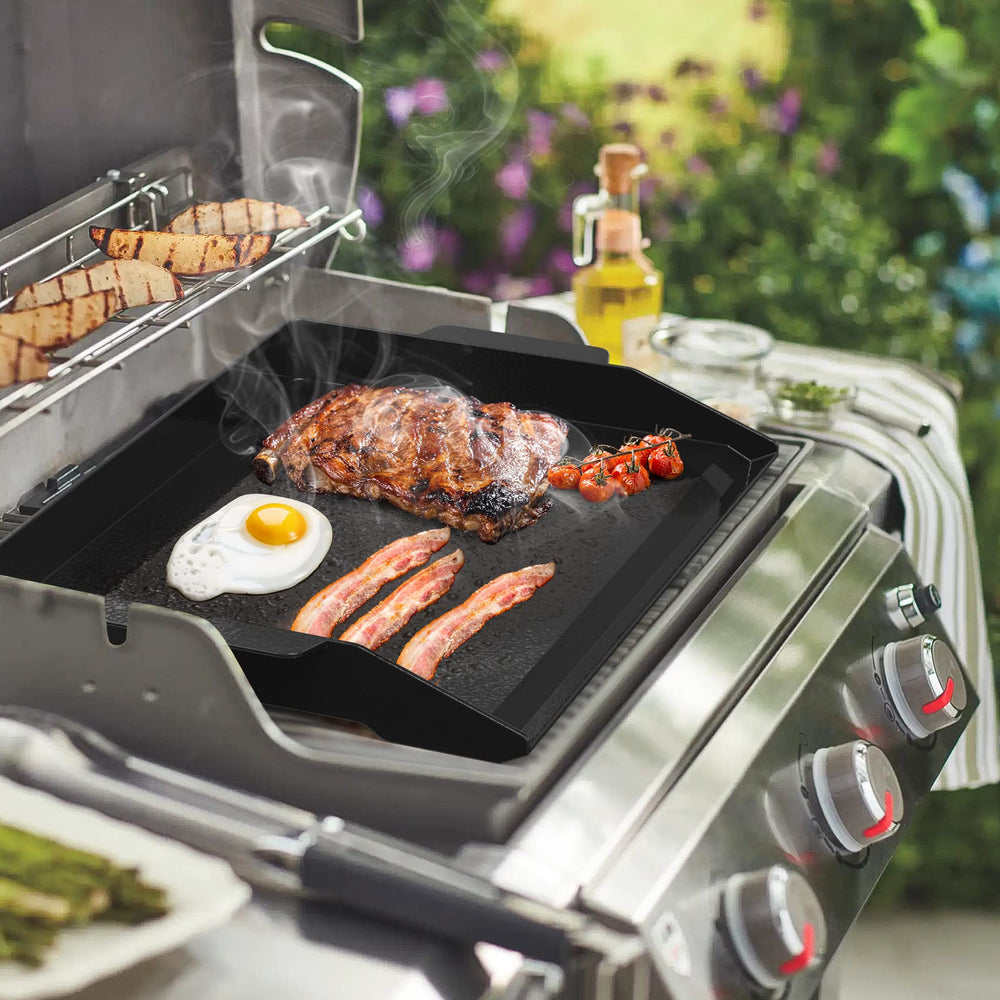 Onlyfire Chef griddle cooking pancakes and bacon delivering quick breakfast service for guests