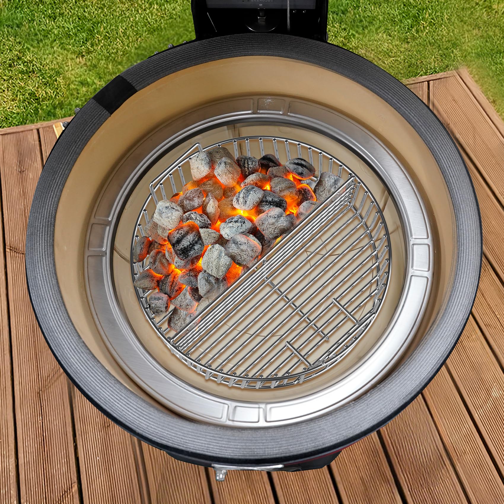onlyfire in-use with glowing coals on one side demonstrating direct searing benefit