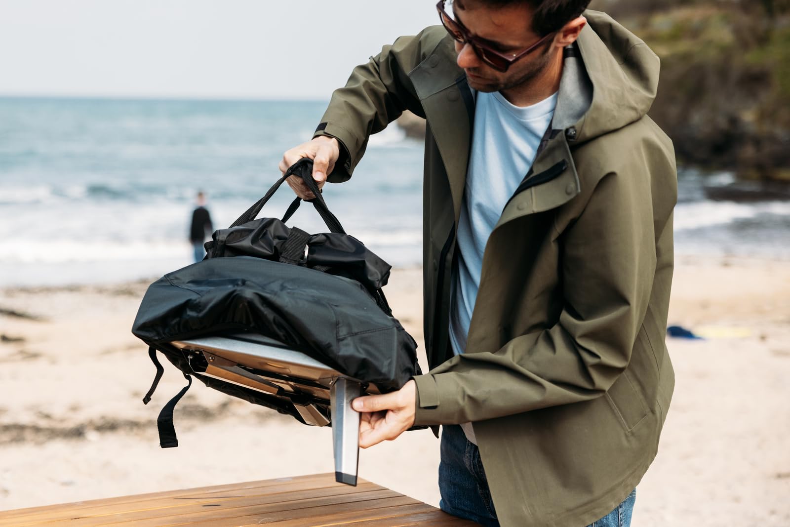 ooni Fyra 12 waterproof fabric close-up showing weatherproof protection