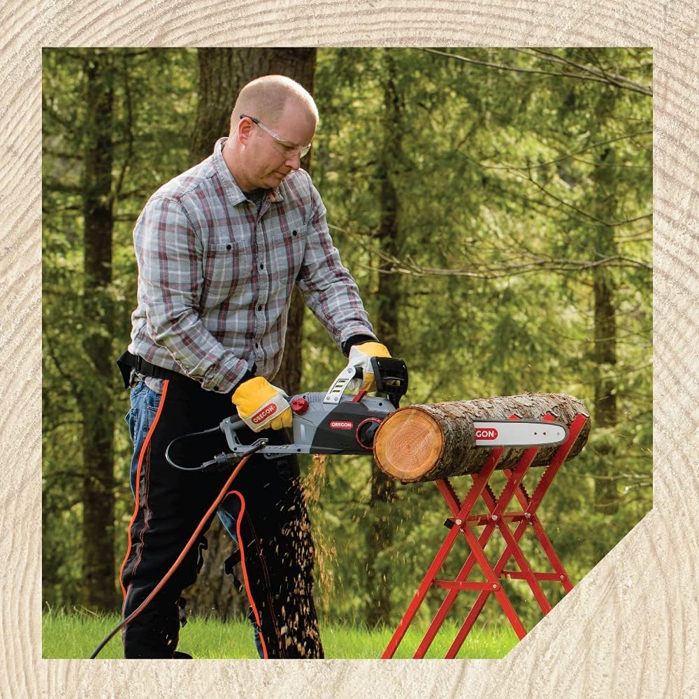 Oregon CS1500 next to a measuring stick conveying 18-inch bar scale and reach advantage