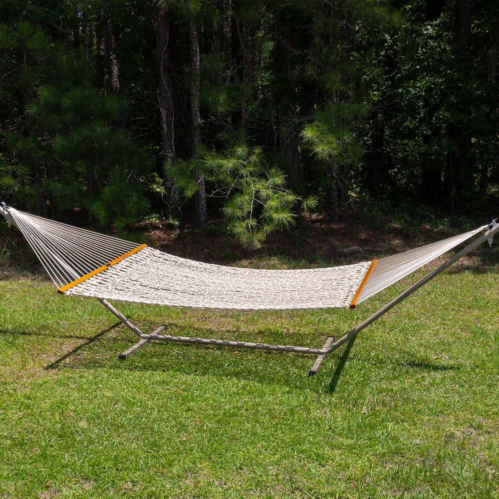 Original Pawleys Island oak spreader bar close-up showing varnished finish and stability