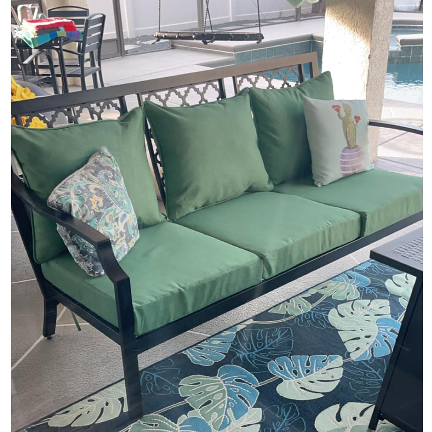 Oslimea lifestyle patio setting showcasing coordinated bean green