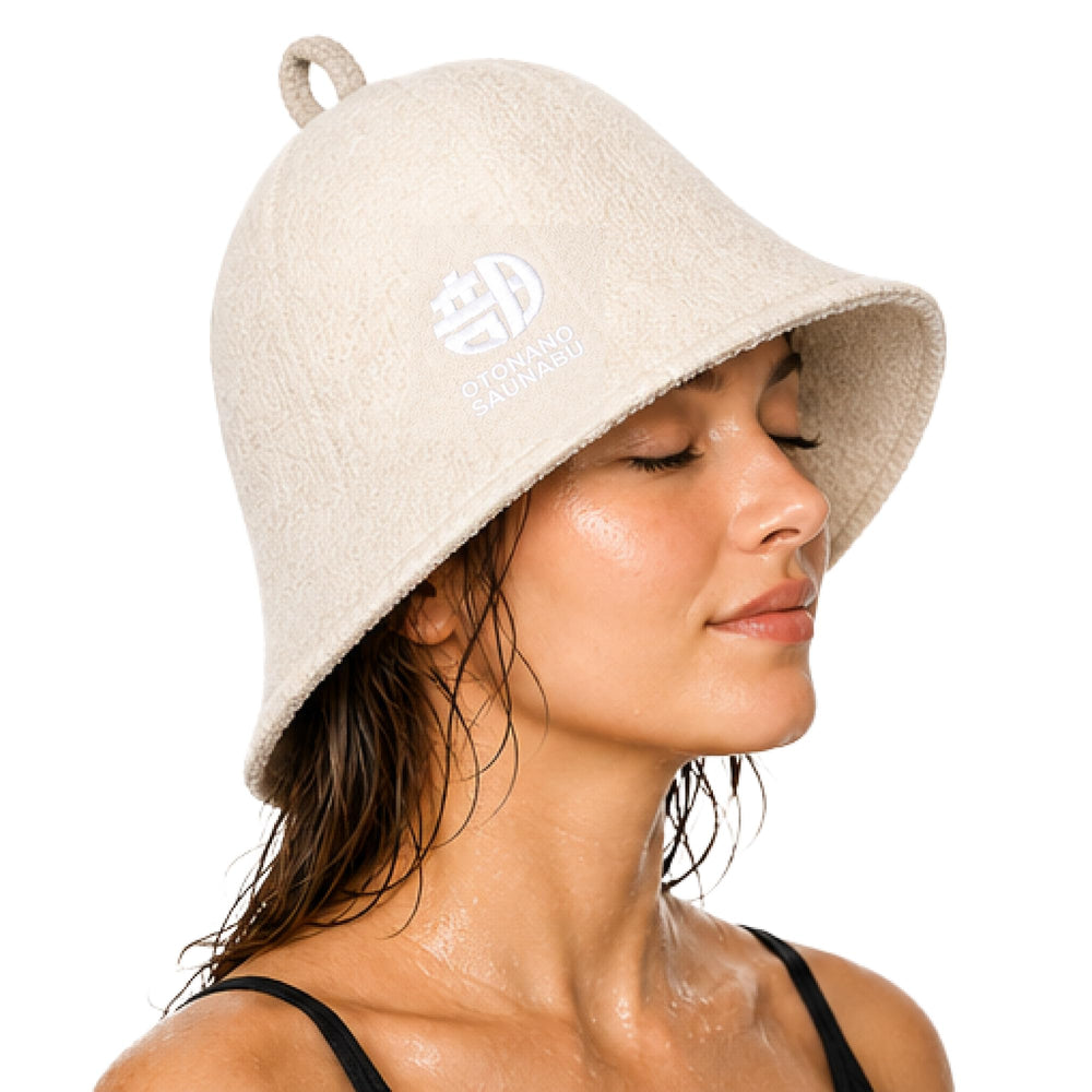 OTONANOSAUNABU front view of cotton sauna hat showing clean Japanese design and comfort