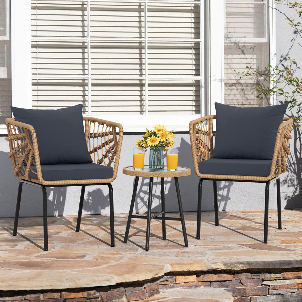 Ottowood lifestyle backyard setting showing comfortable seating for outdoor gatherings