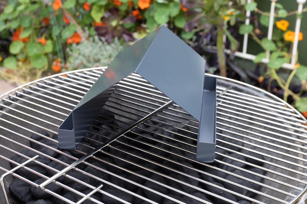 Outset close-up of non-stick coating that reduces sticking and eases cleaning