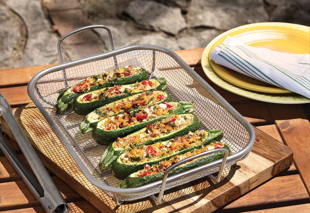 Outset removable handle demonstration showing safe transfer from kitchen to grill