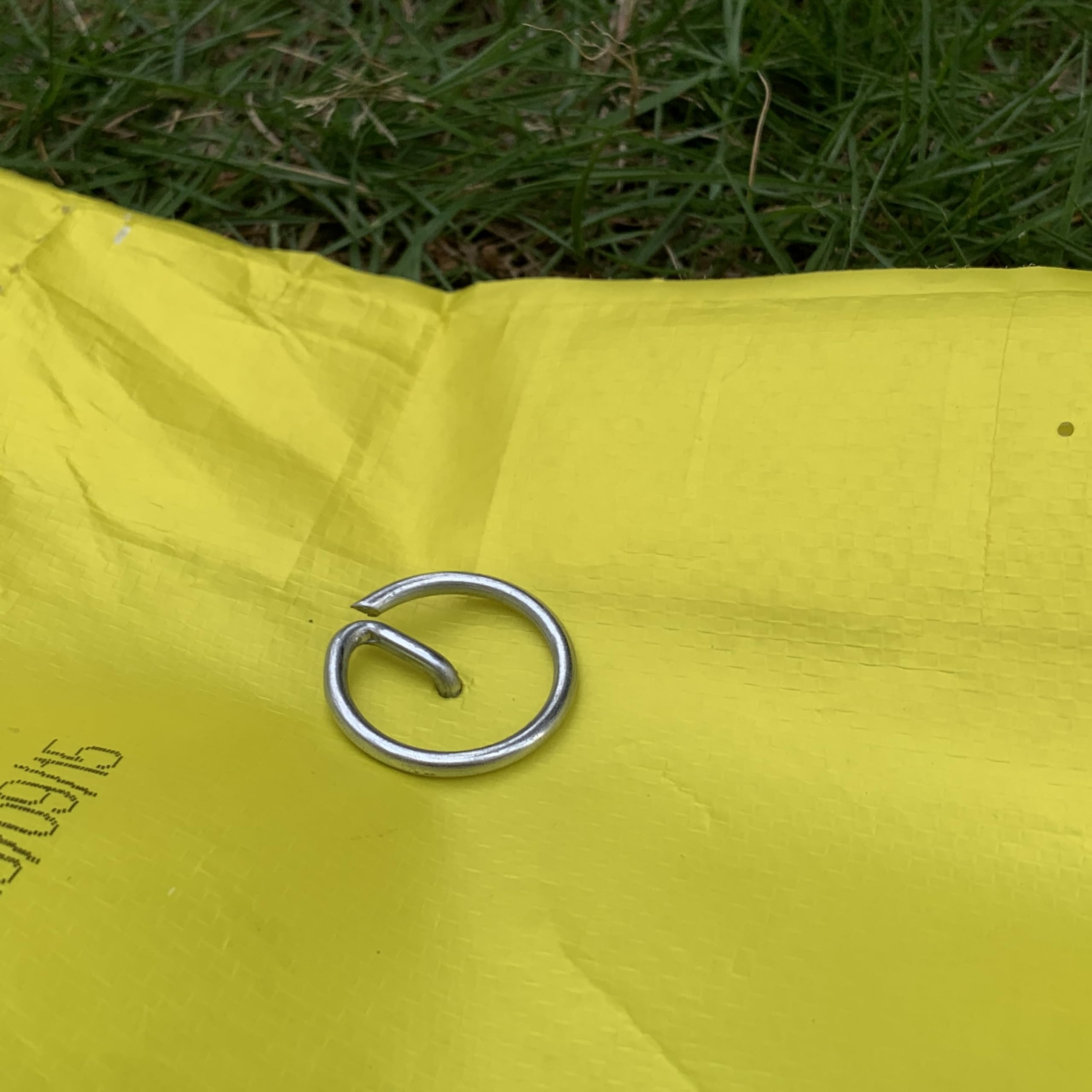 Palmhomee staples held in hand showing 6-inch size benefit