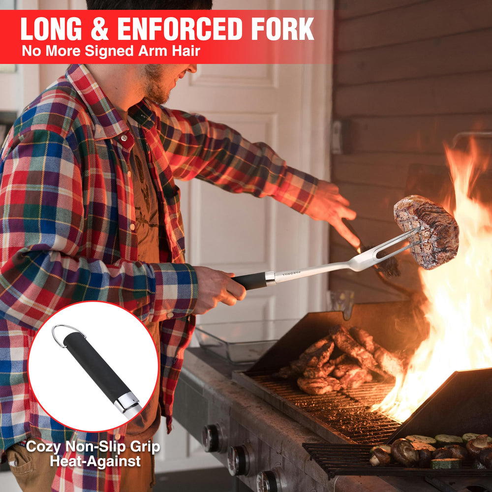 PARGRILL ergonomic handle closeup showing comfortable heat-resistant grip