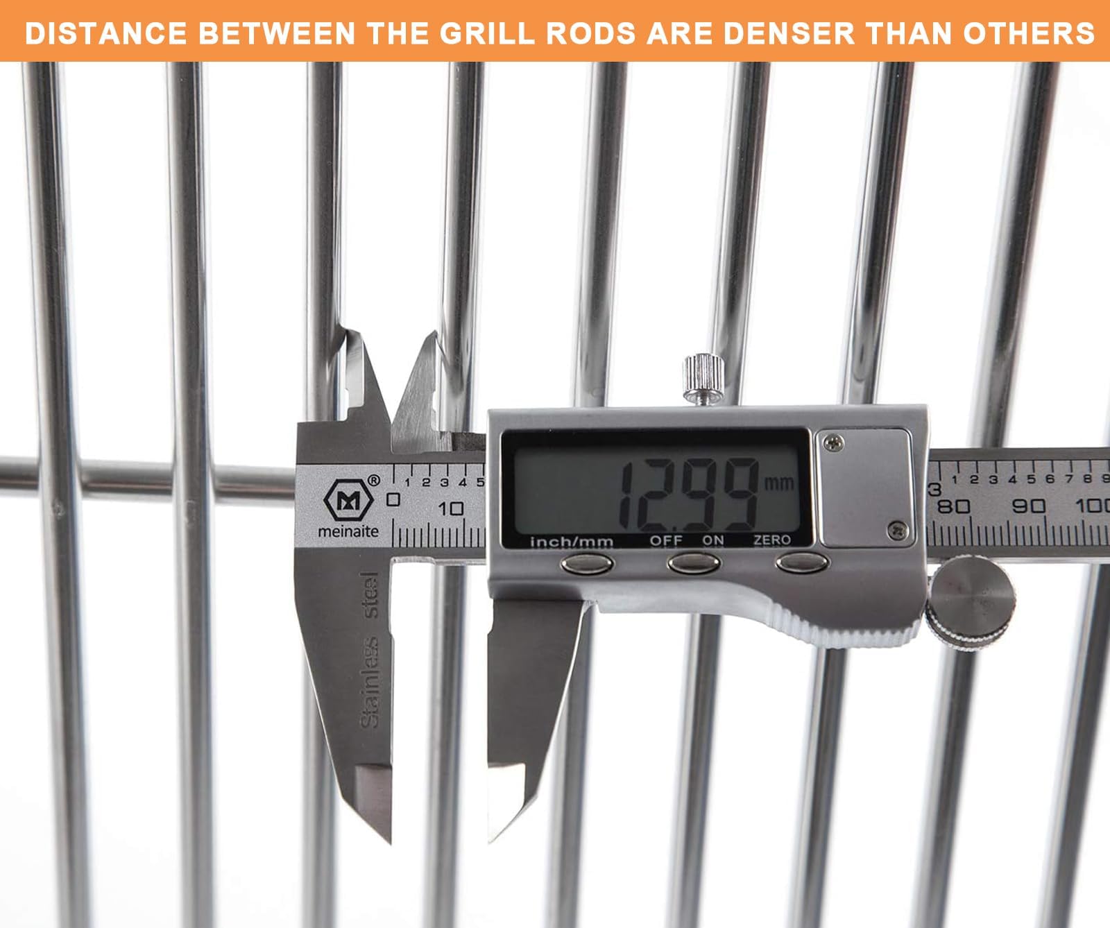 PETKAO wiping grate after use showing quick cleanup advantage