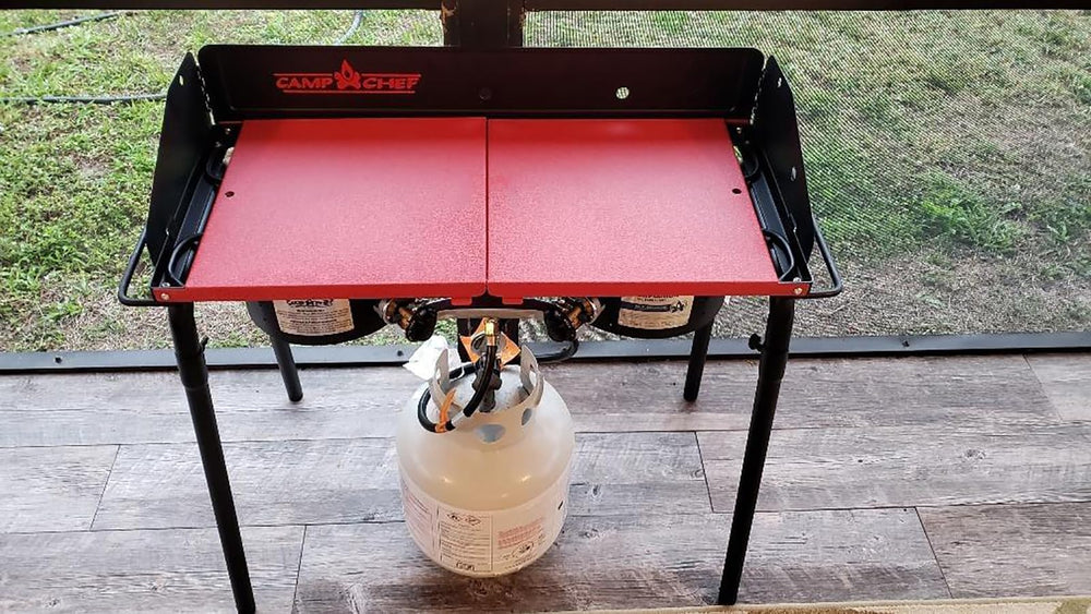 PETKAO size comparison next to cooking utensils showing 14.5-inch scale and utility