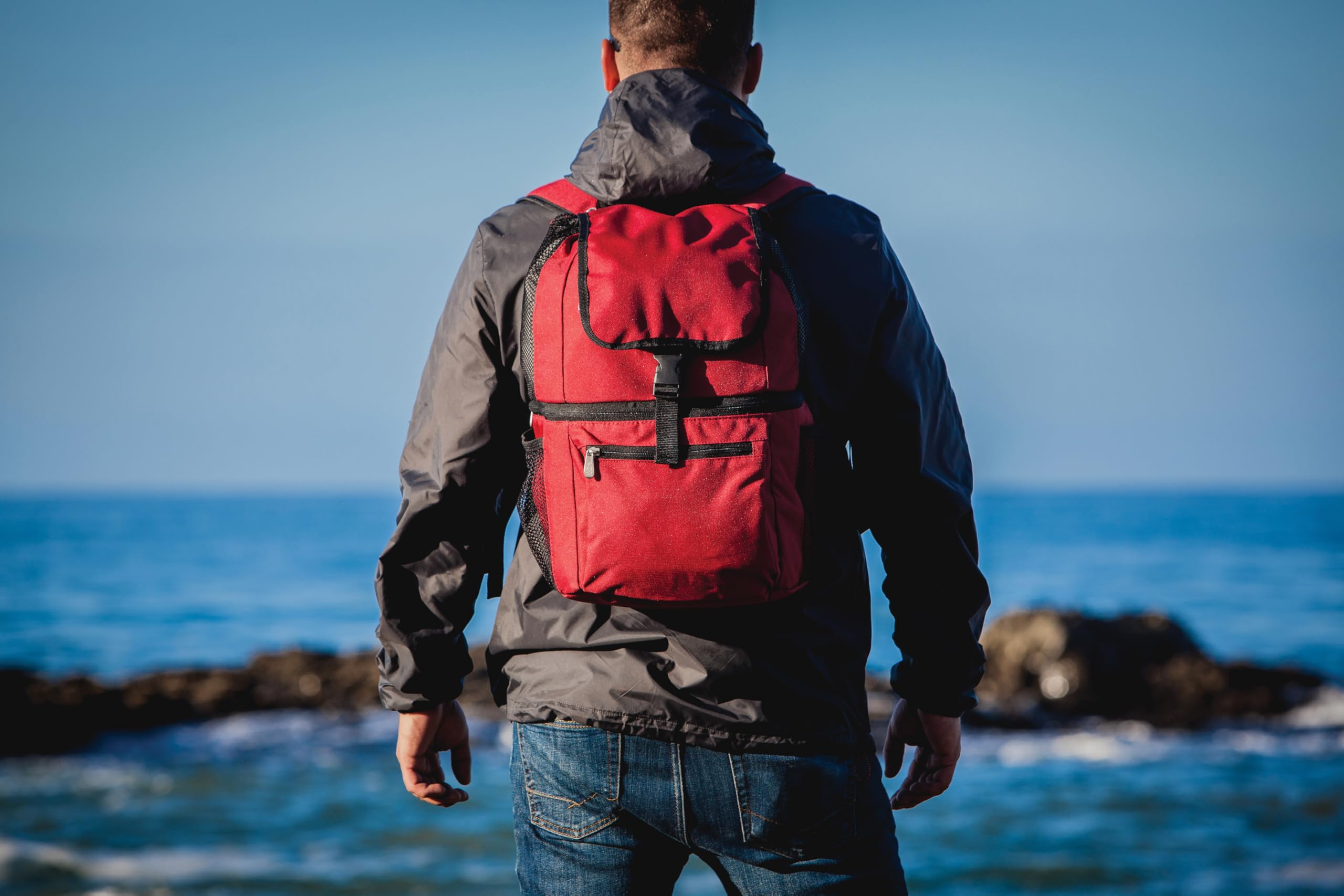 PICNIC TIME Zuma close-up of durable 600D polyester and reinforced stitching for longevity