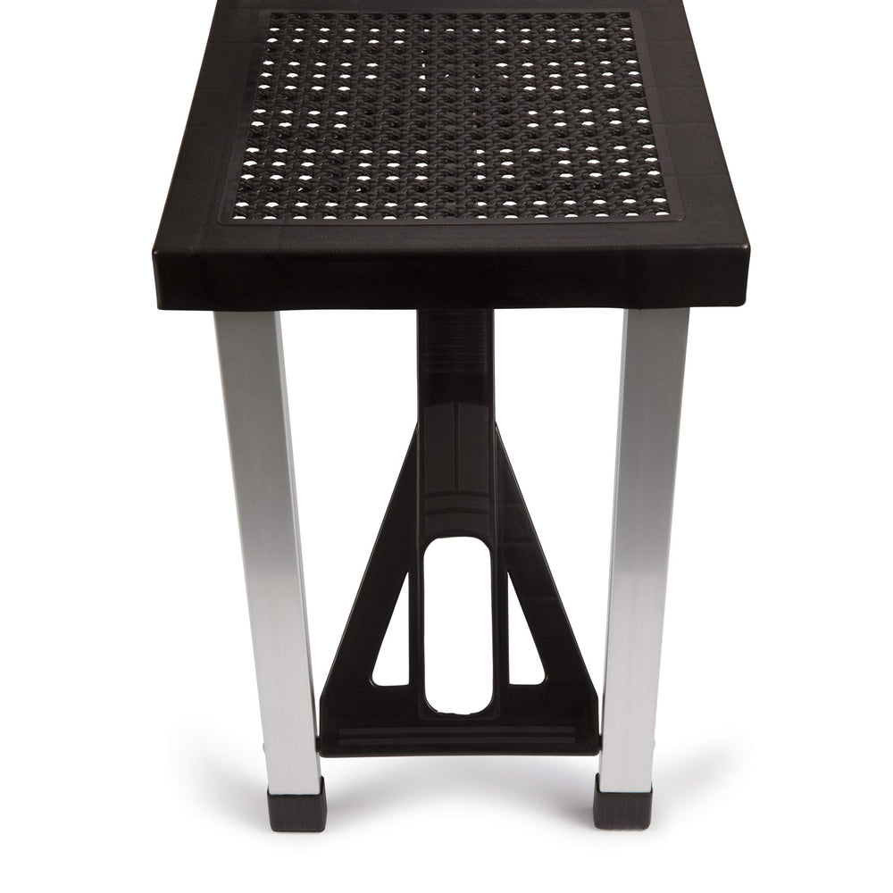 PICNIC TIME Oniva frame joint close-up showing aluminum alloy durability
