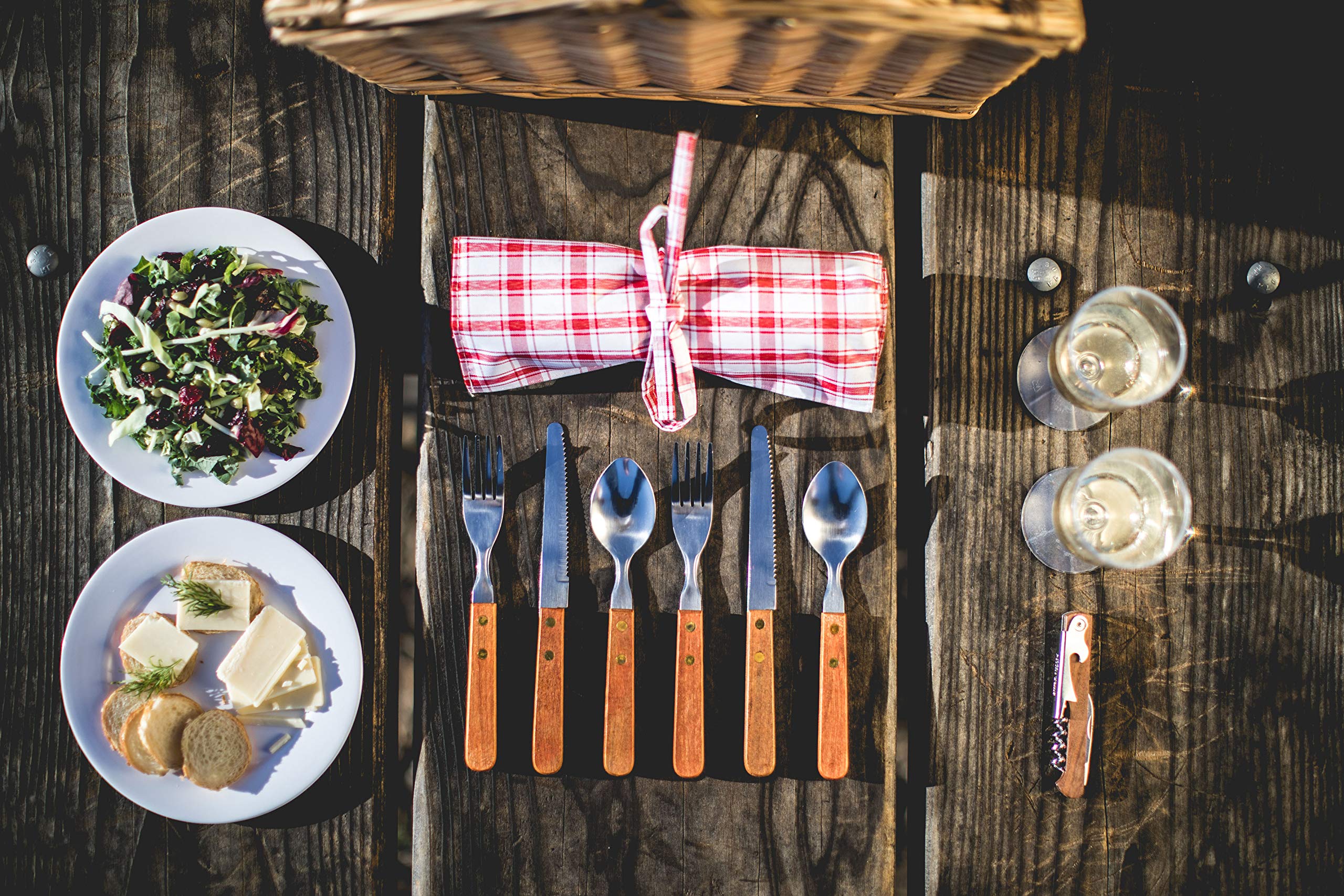 PICNIC TIME roll-up flatware pouch secured to lid showing tidy utensil storage benefit
