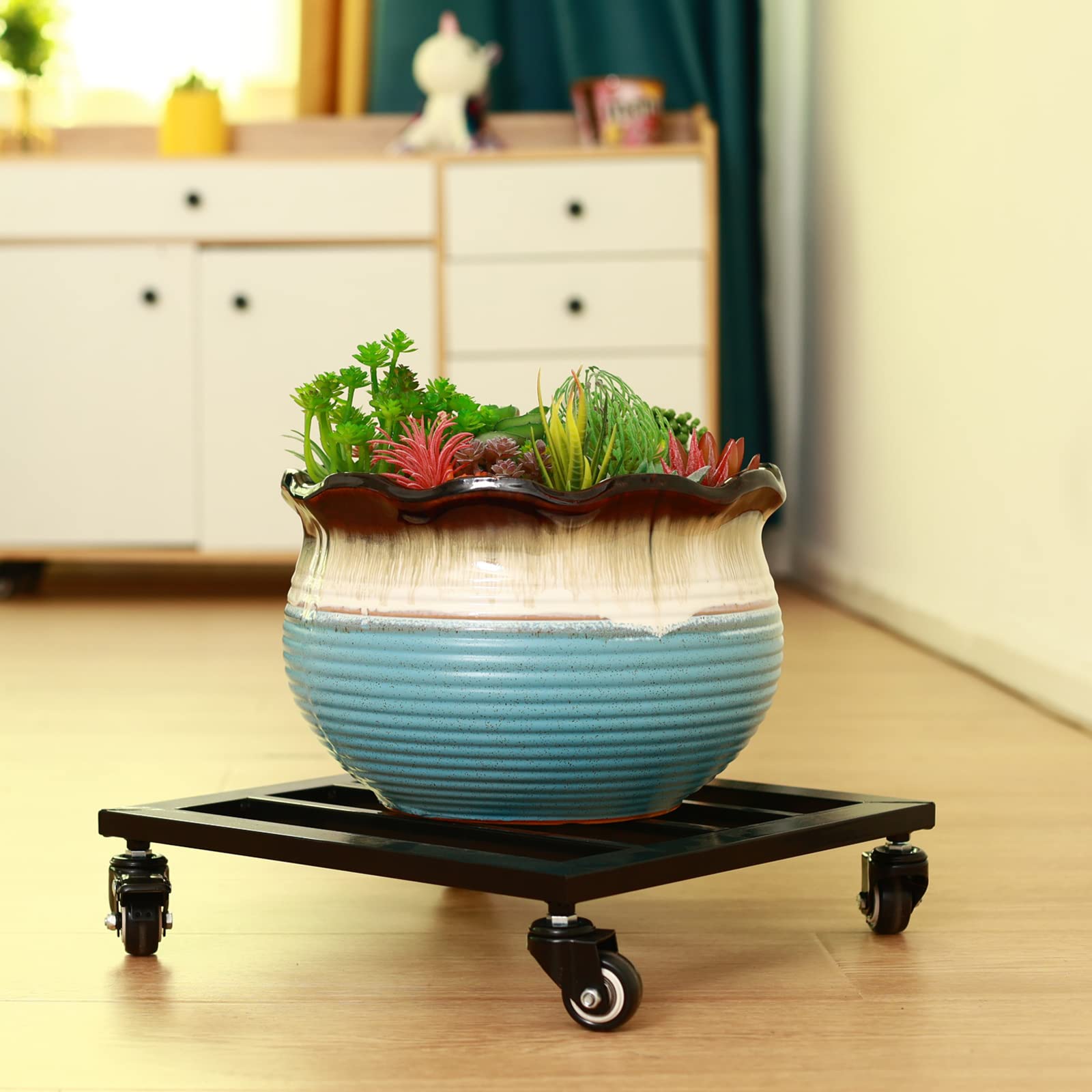 Planterhoma caddy rolling across hardwood, protecting floors from scratches