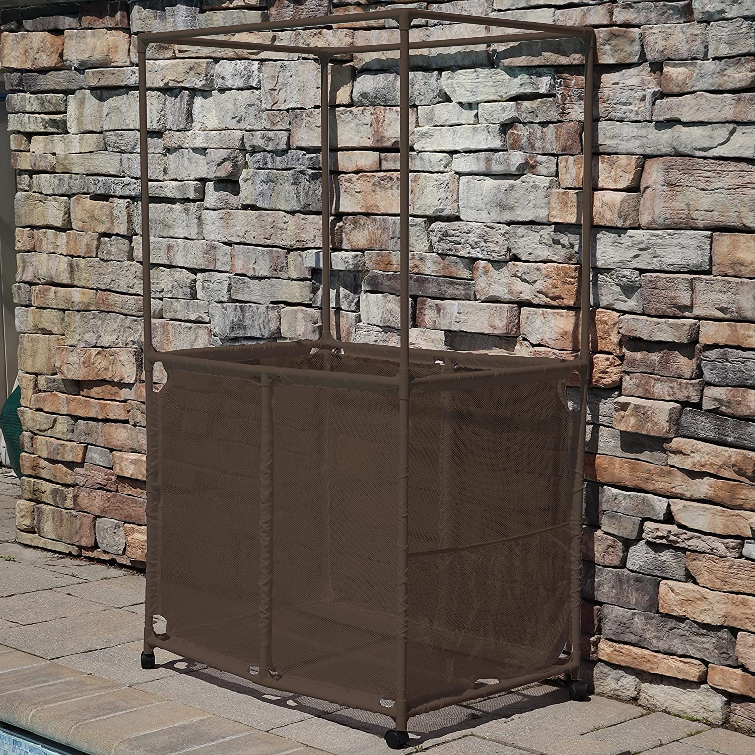 Pool Bins mesh compartment close-up showing durable mesh and quick drainage benefit