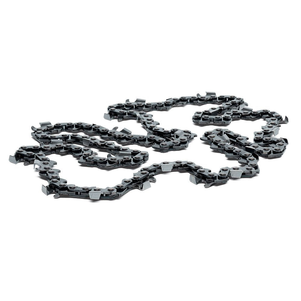 Poulan Pro chain close-up showing sharp cutters for faster, smoother cuts