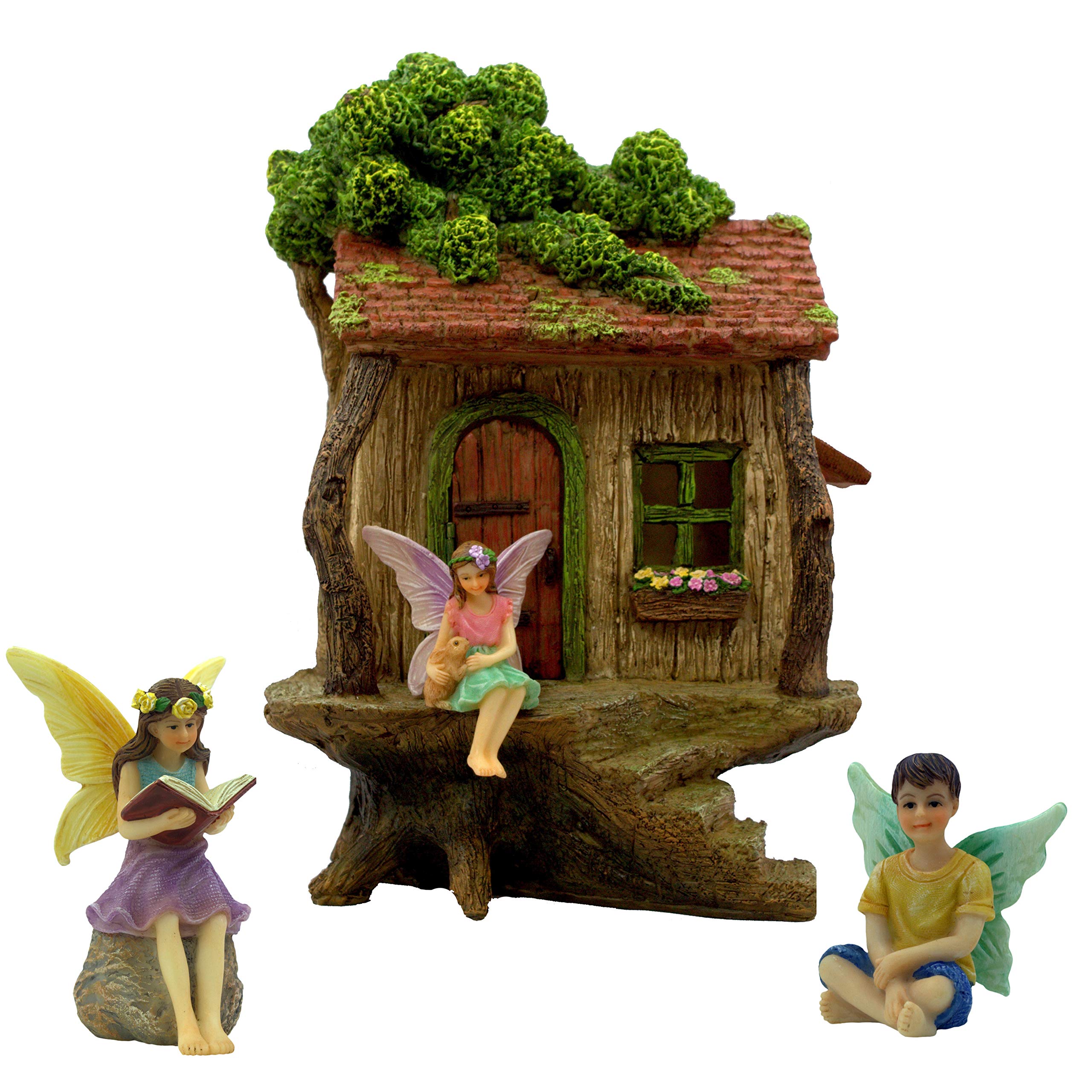 PRETMANNS treehouse front view showing focal detail and garden appeal