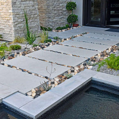 Pulovin used as planter top-dress to reduce evaporation and enhance curb appeal