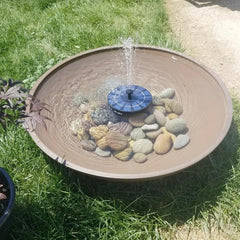 Pulovin used as planter top dressing demonstrating neat finish and moisture retention benefit