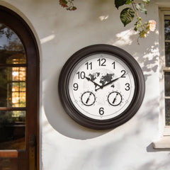 Pytha Sight close-up of map face highlighting refined star design and elegant finish