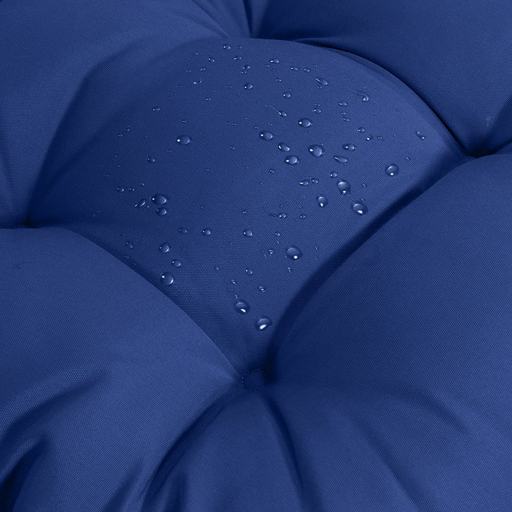 QILLOWAY close detail of stitching and dense filling indicating long-lasting support
