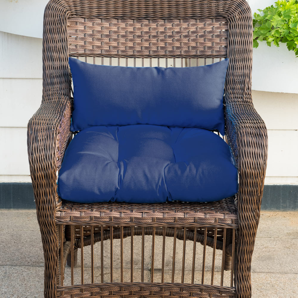 QILLOWAY cushions in patio setting showing comfortable outdoor seating appeal