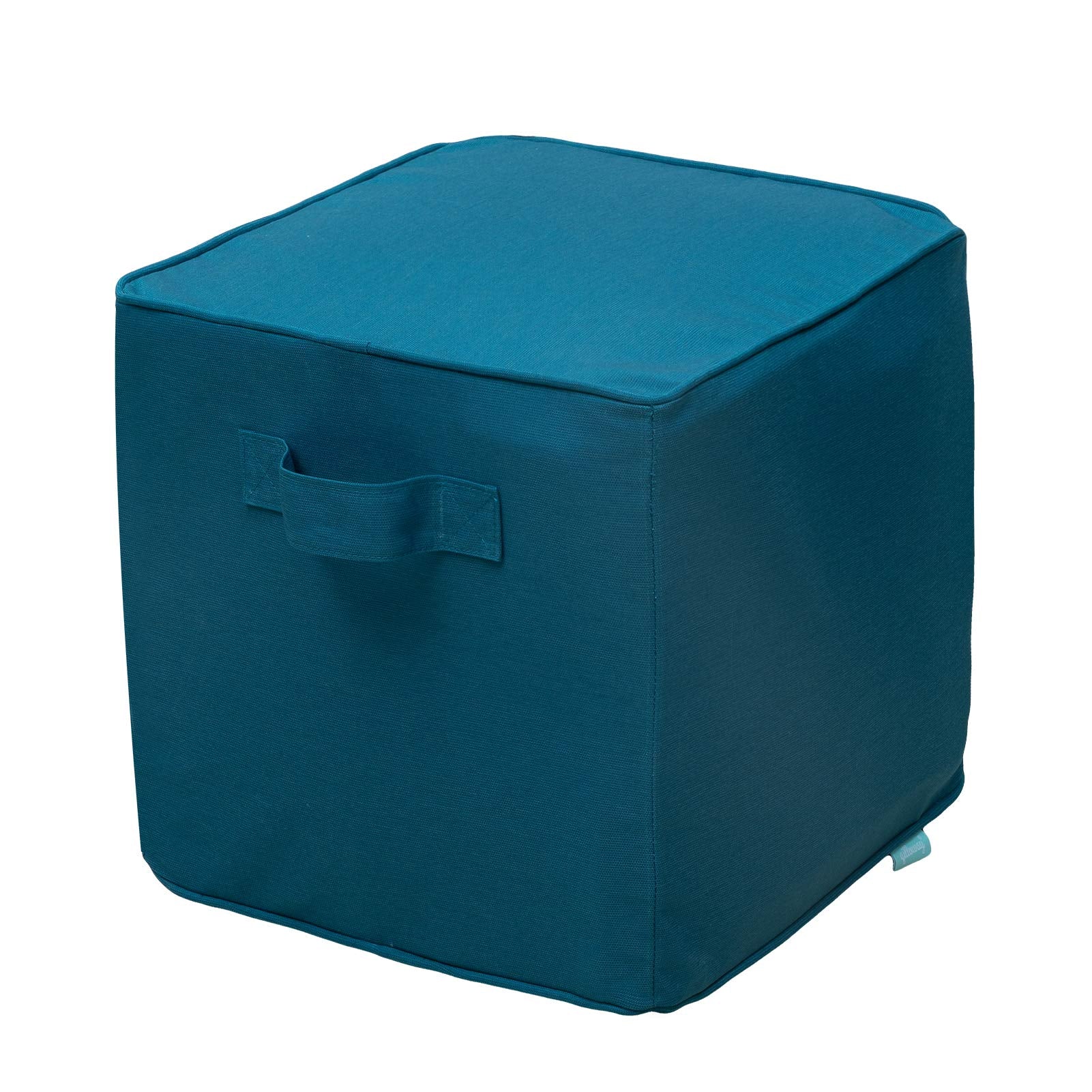 QILLOWAY pouf inflated at poolside providing comfortable, water-resistant seating