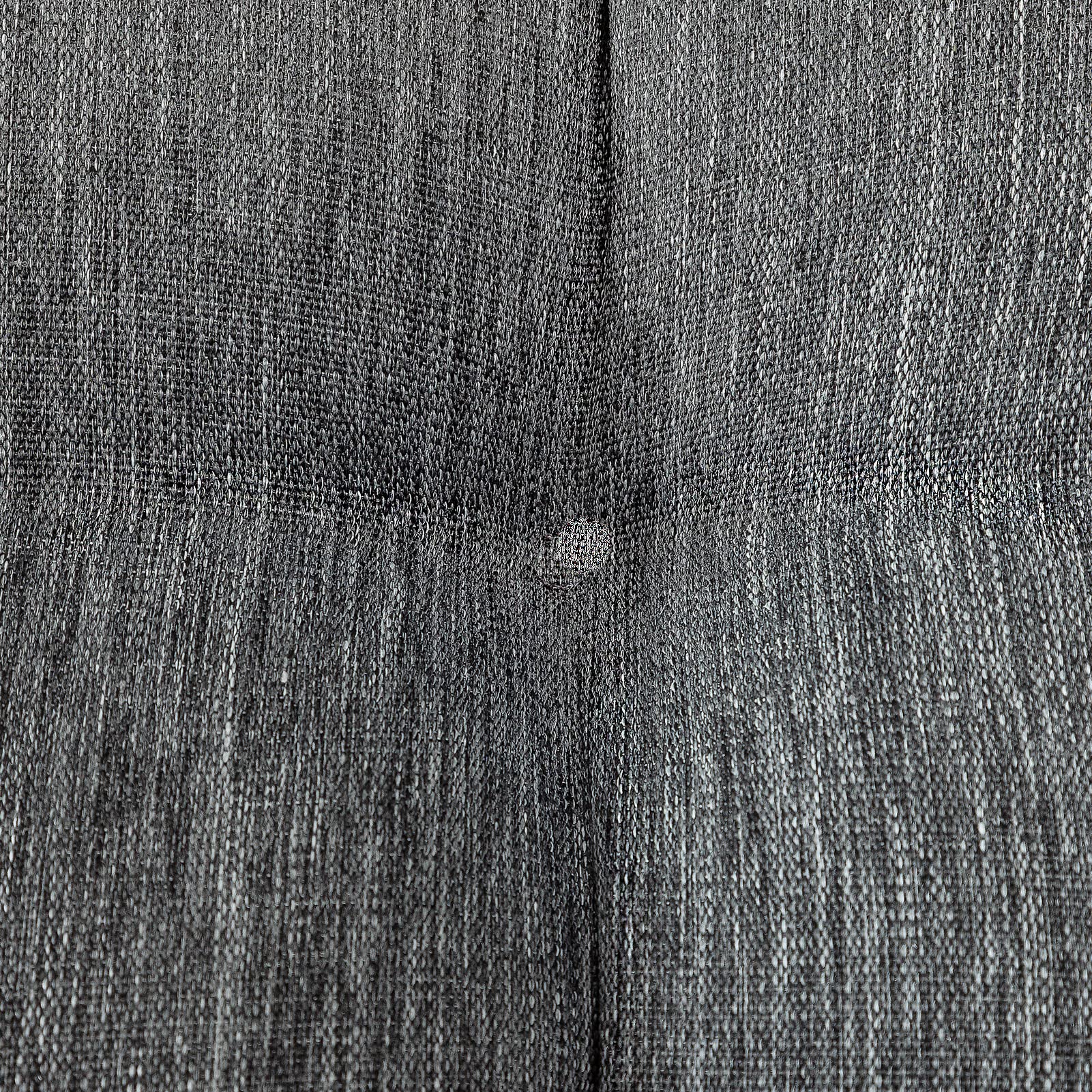 QILLOWAY lumbar pillow detail showing zipper and durable stitching for easy care