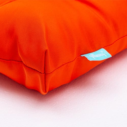 QILLOWAY lumbar pillows on bench emphasizing back support and style