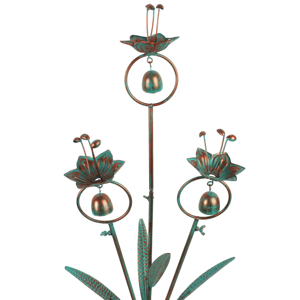 Qipade front view of calla lily stake showing elegant vertical accent
