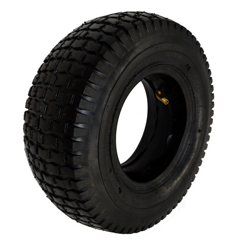 QsEzDo close-up of tread pattern demonstrating durable grip and wear resistance benefit