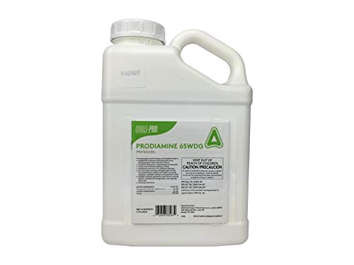 Quali-Pro yellow granules close-up texture for quick soil activation
