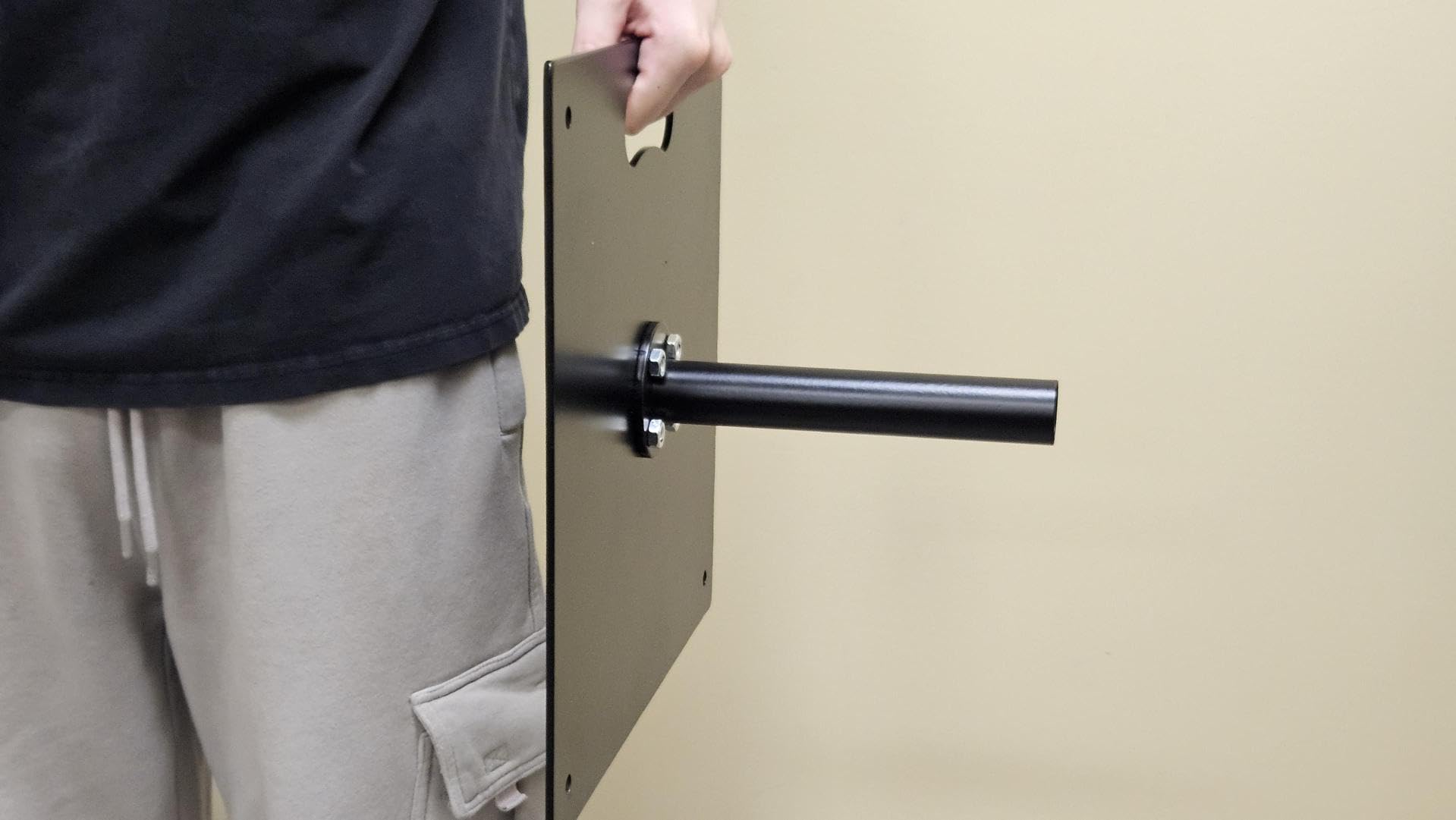 R and R Industries center mount detail demonstrating removable pole socket for easy storage