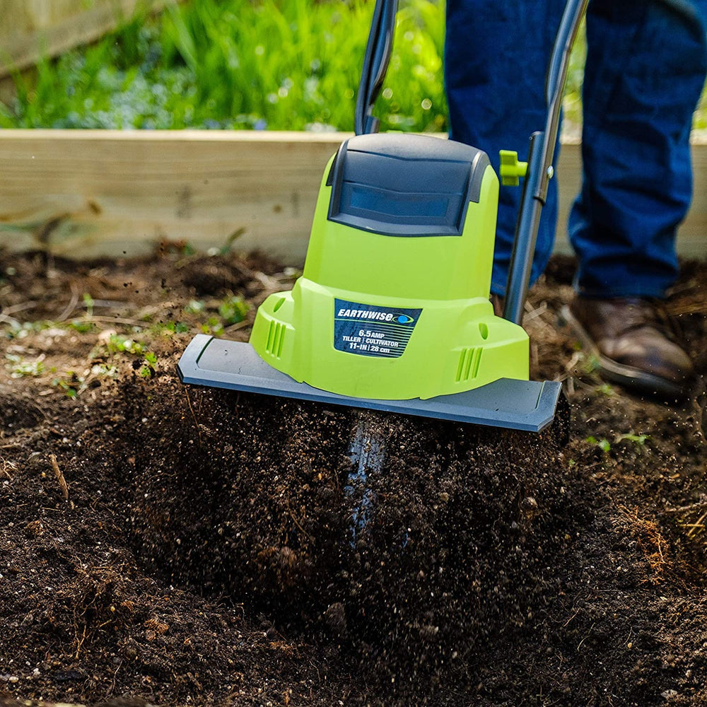 Radius Earthwise depth demonstration showing up to eight-inch cultivation benefit