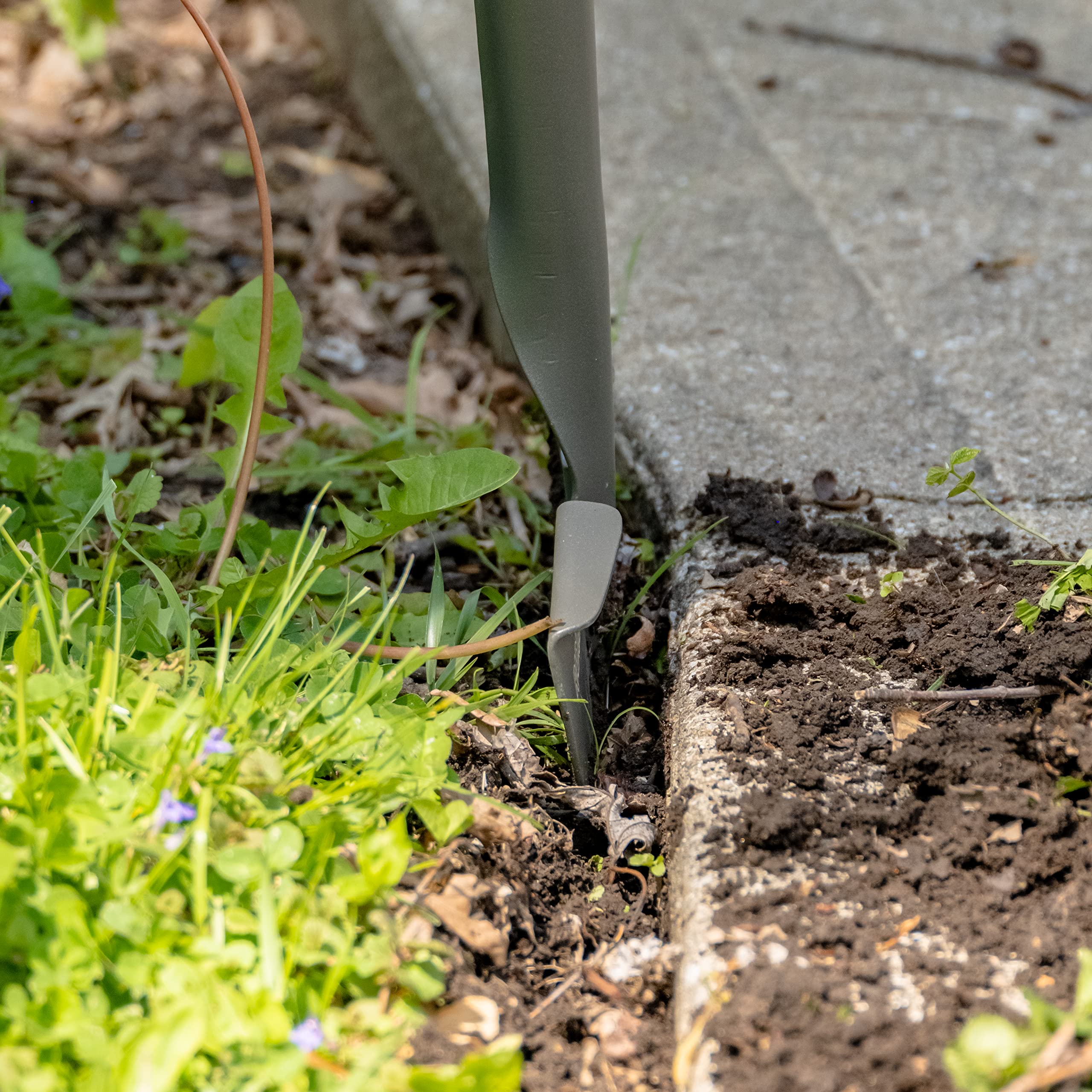 Radius Garden blade profile showing heat-treated steel for lasting sharpness
