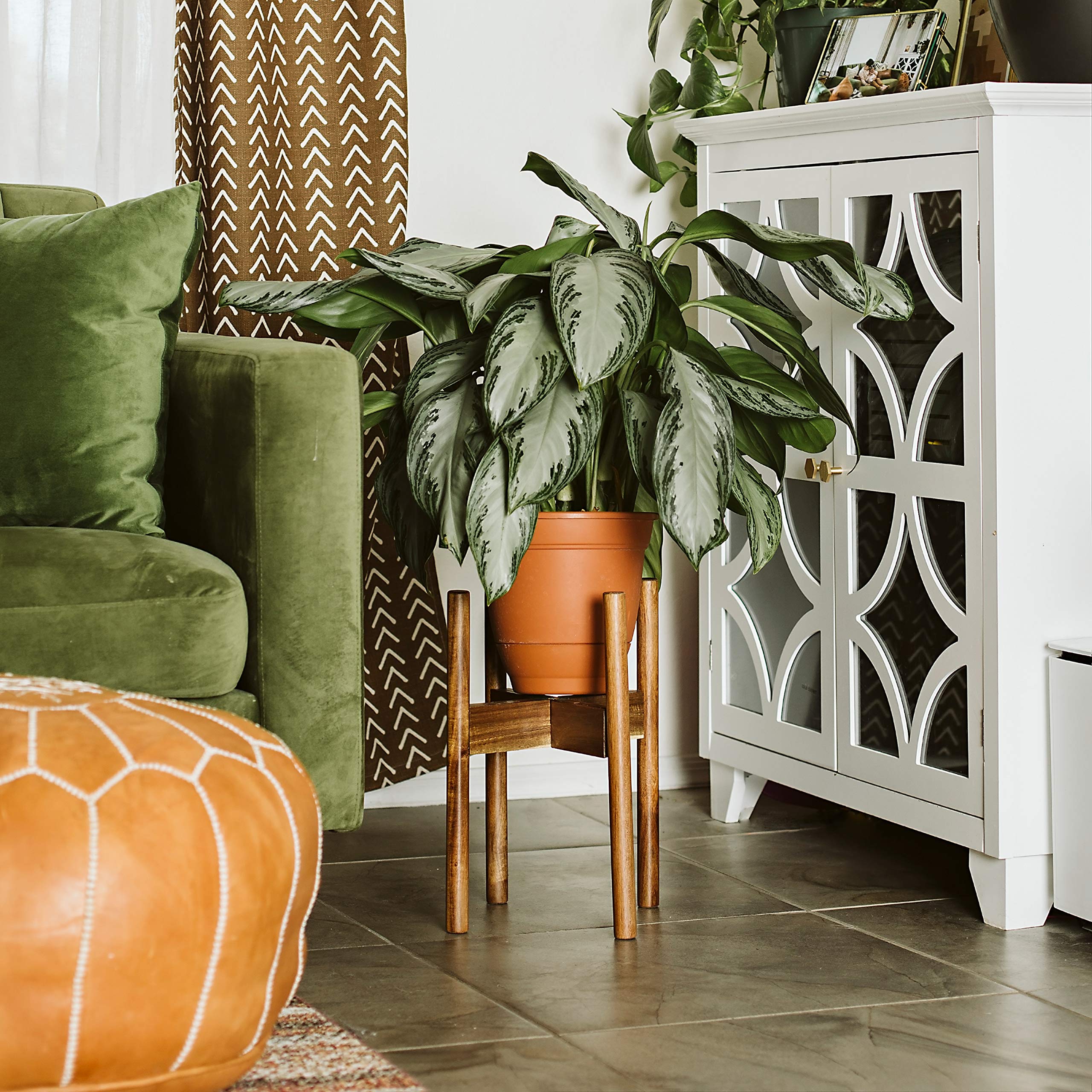 RAINBLELAND styled in a living room showing decorative lift and cohesive home decor benefit